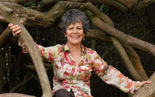 Ошеломительные истории о детях, выросших среди животных