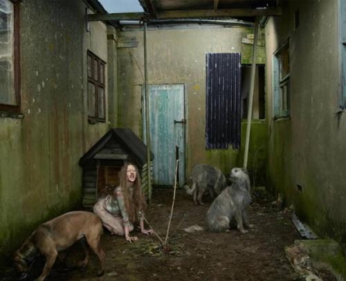 Ошеломительные истории о детях, выросших среди животных