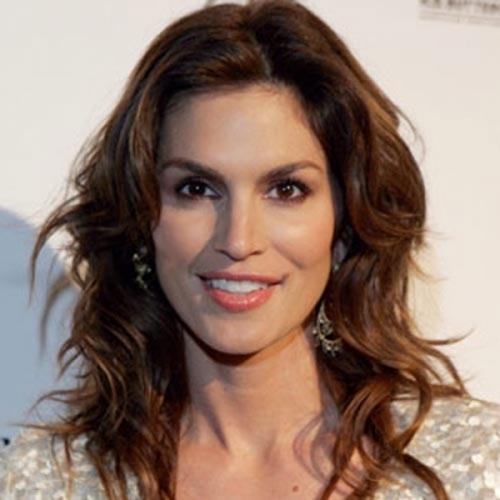 Как выглядели известные супермодели в детстве и юности