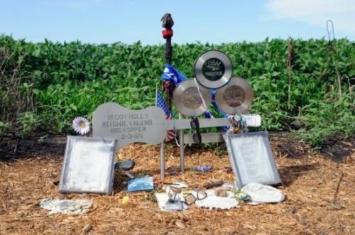 Авиакатастрофа, лишившая мир сразу трех звезд рок-н-ролла