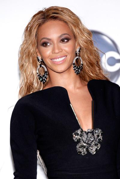 Топ-50 самых популярных поисковых знаменитостей