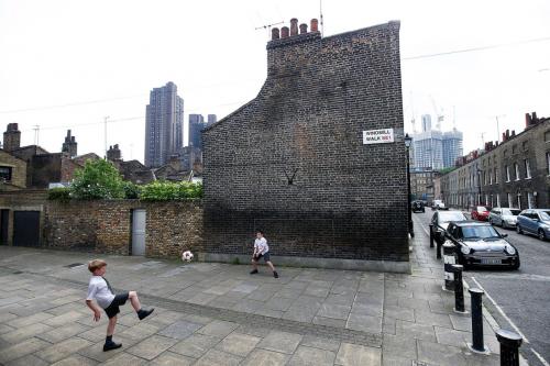 Самые необычные футбольные поля