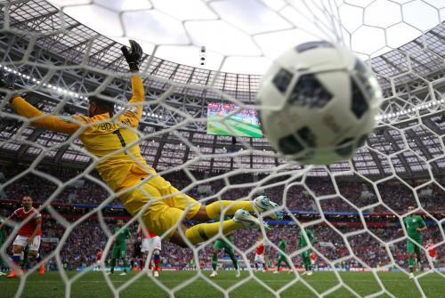 Самые необычные футбольные поля