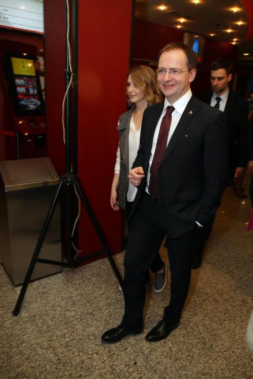 Этот новый «Экипаж» всем увидеть невтерпеж