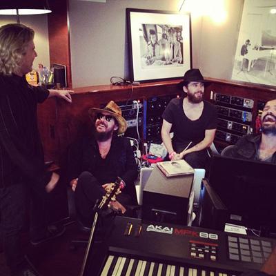 Последние фотографии звезд из Твиттеров