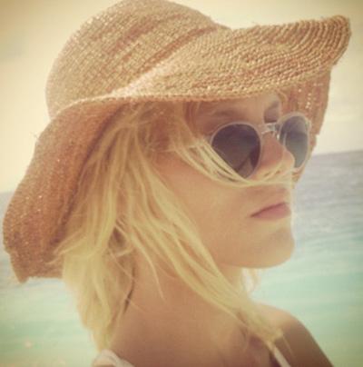 Последние фотографии звезд из Твиттеров