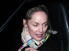 Шэрон Стоун отказалась от косметики