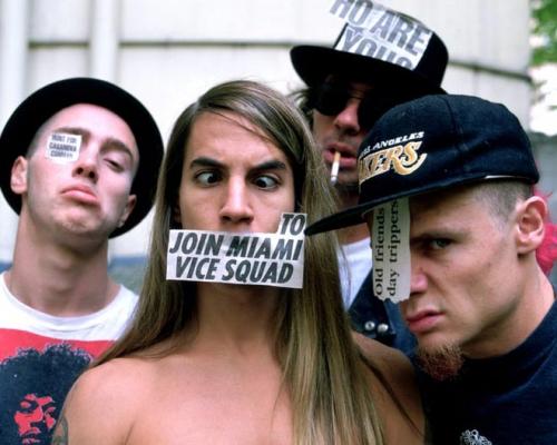 12 легендарных музыкальных групп, которые начинали с другого названия