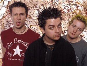 12 легендарных музыкальных групп, которые начинали с другого названия