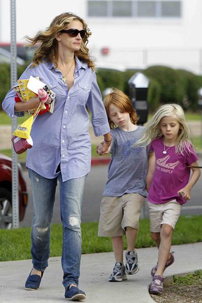 Имена звездных детишек: как родители до этого додумались