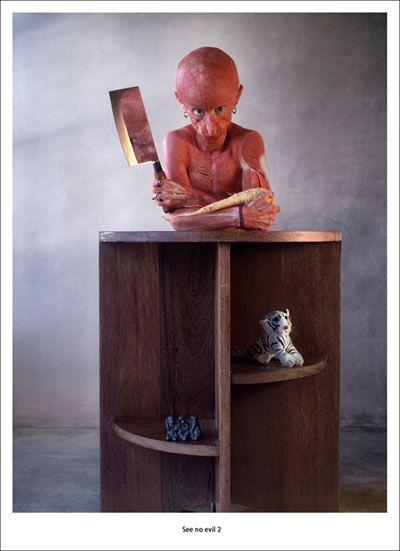 Редкая болезнь художника сделала его похожим на инопланетянина