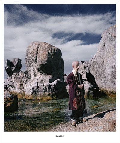 Редкая болезнь художника сделала его похожим на инопланетянина