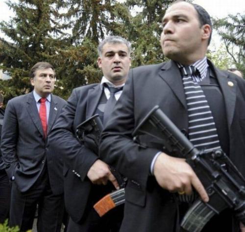 Политики тоже "отжигают"…