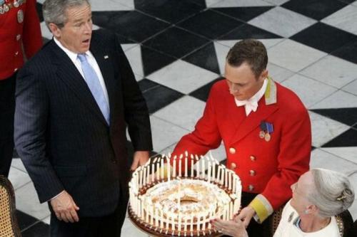 Политики тоже "отжигают"…