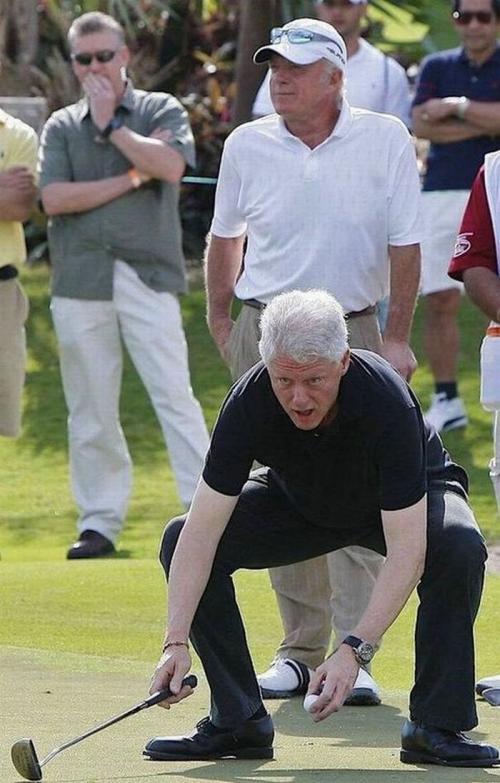 Политики тоже "отжигают"…