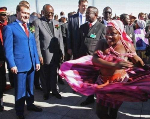 Политики тоже "отжигают"…