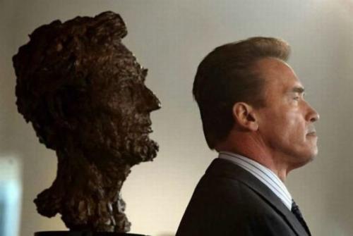 Политики тоже "отжигают"…