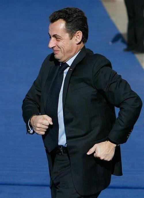 Политики тоже "отжигают"…