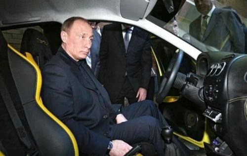 Политики тоже "отжигают"…