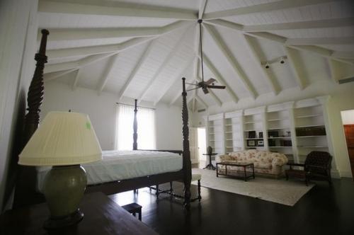 Имущество самого известного американского афериста выставили на продажу