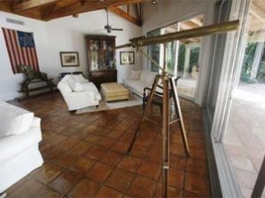 Имущество самого известного американского афериста выставили на продажу