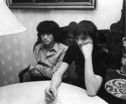 Уникальные архивные фото из жизни звезд российского рока