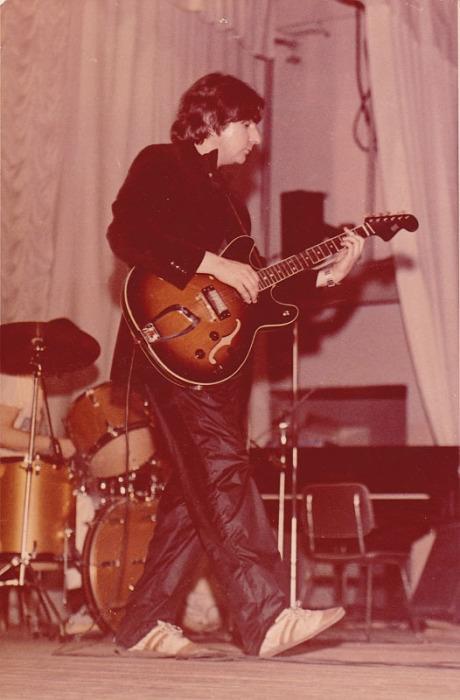 Уникальные архивные фото из жизни звезд российского рока