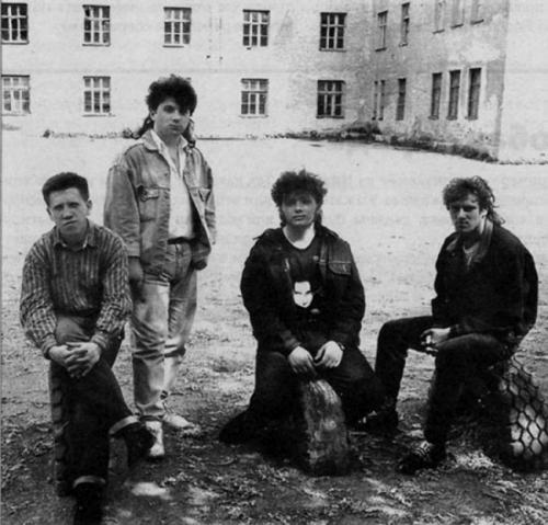 Уникальные архивные фото из жизни звезд российского рока