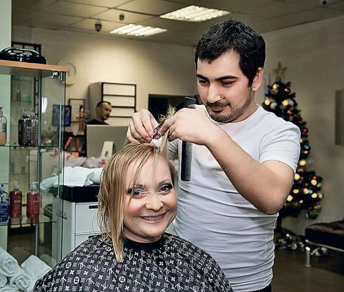 От простушки до гламурной леди: удивительные метаморфозы звезд