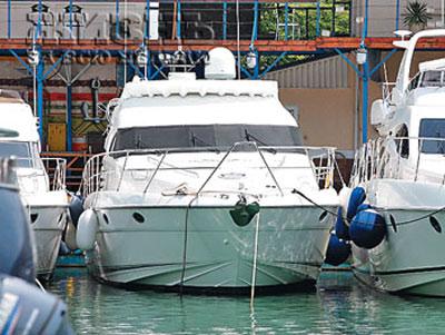 Алсу подарили яхту за  миллион