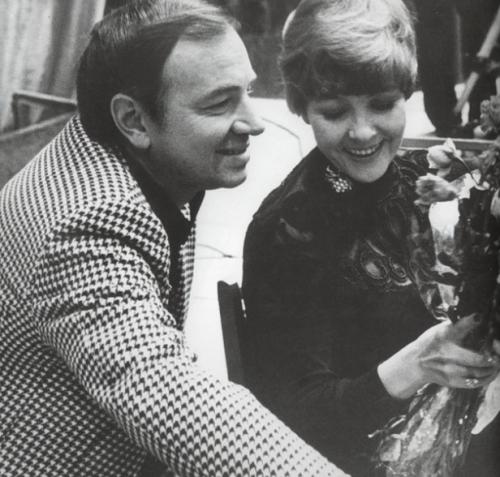 Редкие фотографии юных знаменитостей. Часть 15