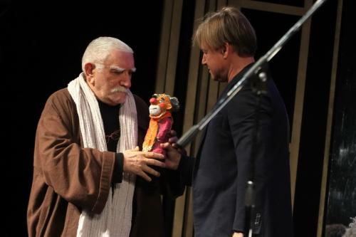 Армену Джигарханяну на 80-летие подарили сюрпризы