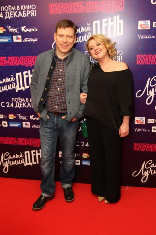 Бекмамбетов привез на премьеру в Москву изобретателя караоке