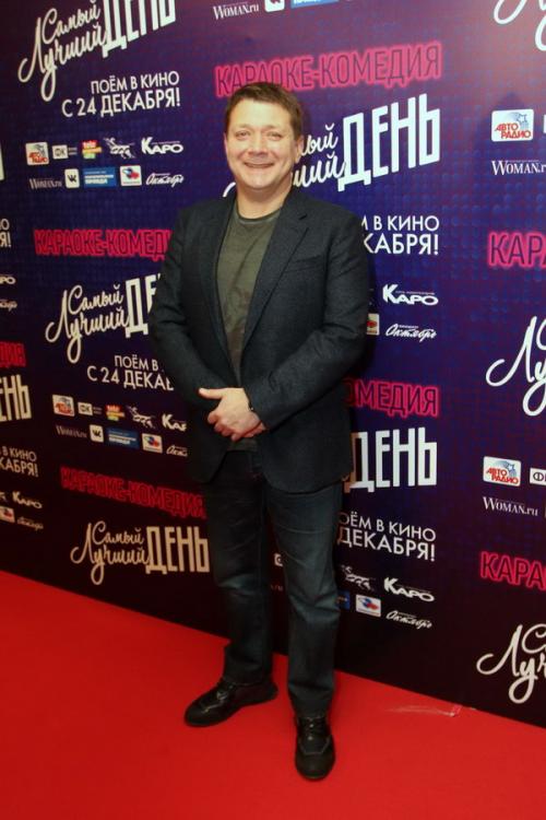 Бекмамбетов привез на премьеру в Москву изобретателя караоке