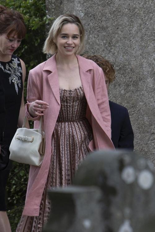 Актеры из «Игры престолов» сыграли свадьбу в старинном замке