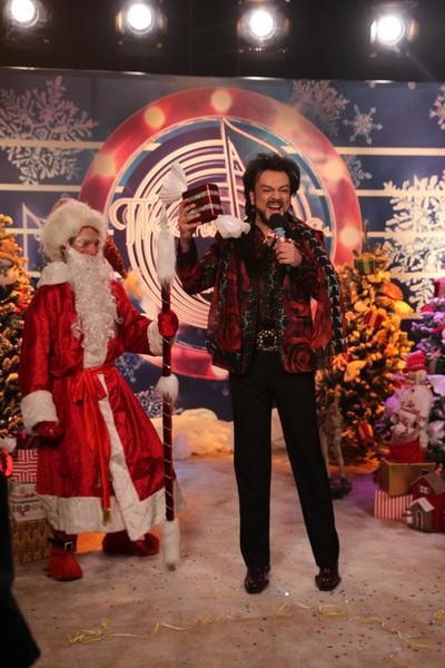 Героем хита Натали "О боже, какой мужчина!" на записи "Песни года 2013" стал Дед Мороз