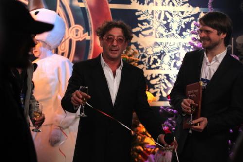 Героем хита Натали "О боже, какой мужчина!" на записи "Песни года 2013" стал Дед Мороз