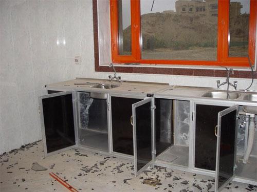 Восточная роскошь и запустение дворцов Саддама Хусейна