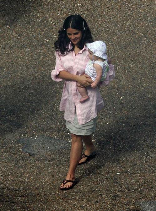 Сальма Хайек отпустила бороду