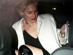 Шэрон Стоун потеряла лицо в ночном клубе