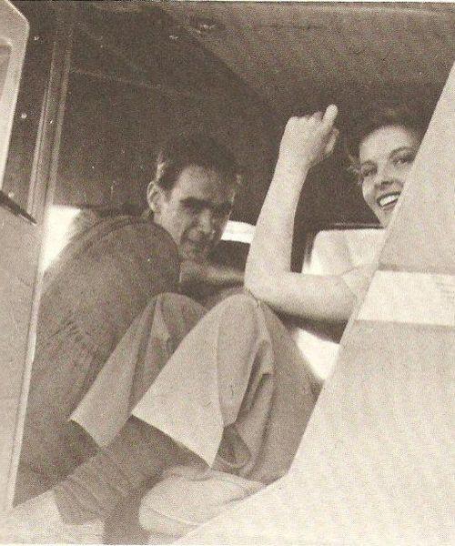 Редкие снимки знаменитостей прошлого и настоящего. Ч.10