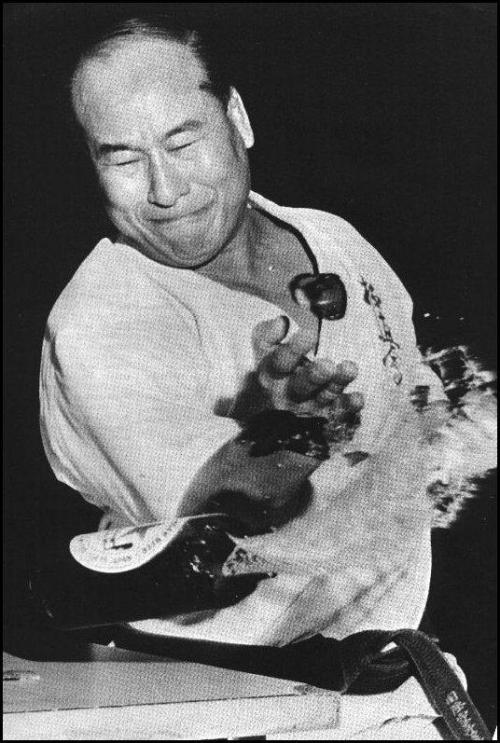 Самые необычные люди планеты и их невероятные способности