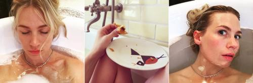 Звезды, которые выкладывают странные селфи из ванной и туалета