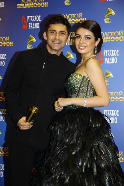 Киркоров привел на «Золотой граммофон» мать своих детей