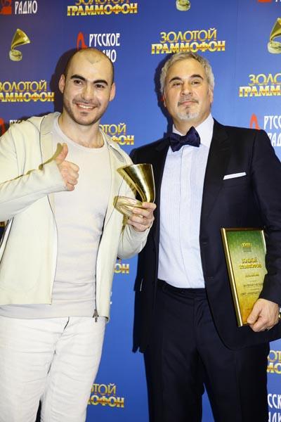 Киркоров привел на «Золотой граммофон» мать своих детей