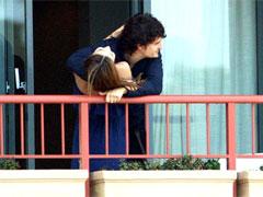 Миранда Керр и Орландо Блум показали любовь на балконе