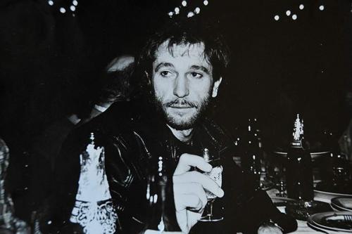 Как выглядели убийцы Джанни Версаче, Джона Леннона, Брэндона Ли и других звезд