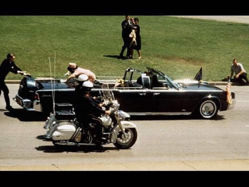 Как выглядели убийцы Джанни Версаче, Джона Леннона, Брэндона Ли и других звезд