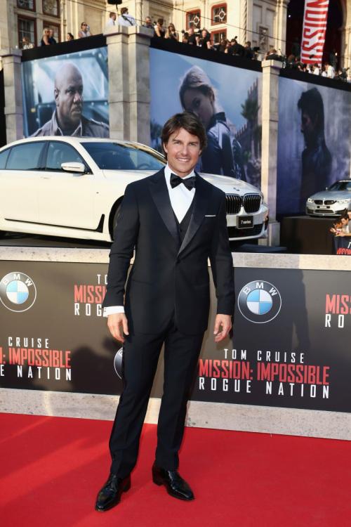 12 звезд Голливуда, которые стали героями в реальной жизни