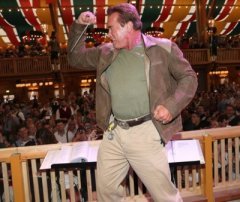 12 звезд Голливуда, которые стали героями в реальной жизни